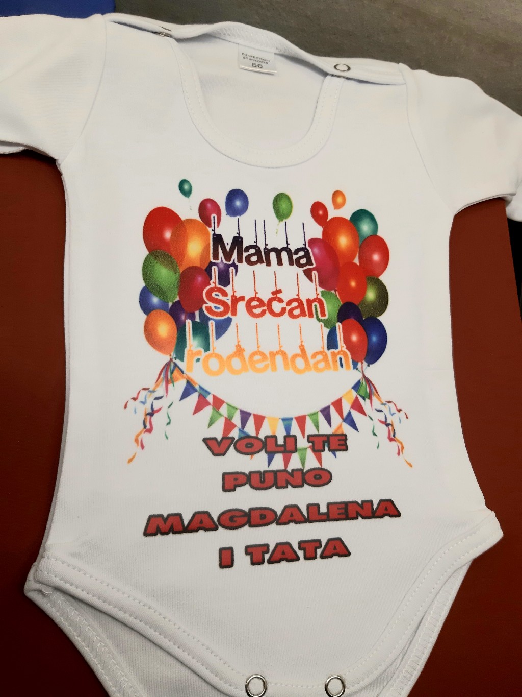 Mama srecan rodjendan vole te...